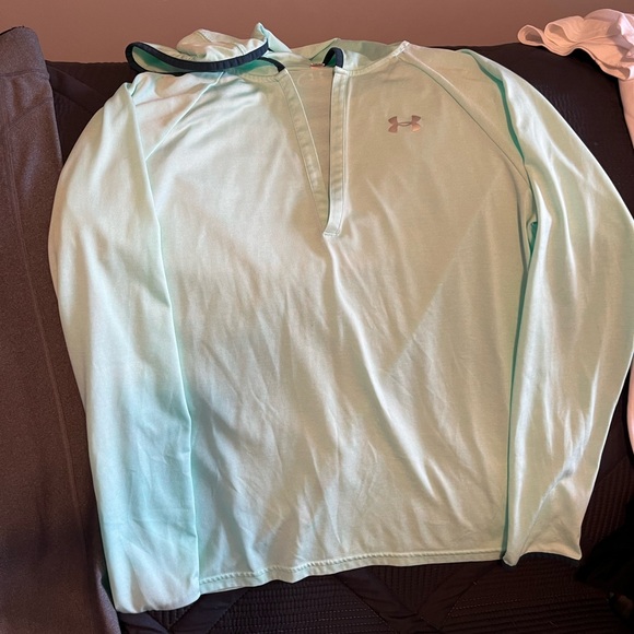 EUC CUTE UNDER ARMOUR SET SIZE LARGE - Picture 2 of 7